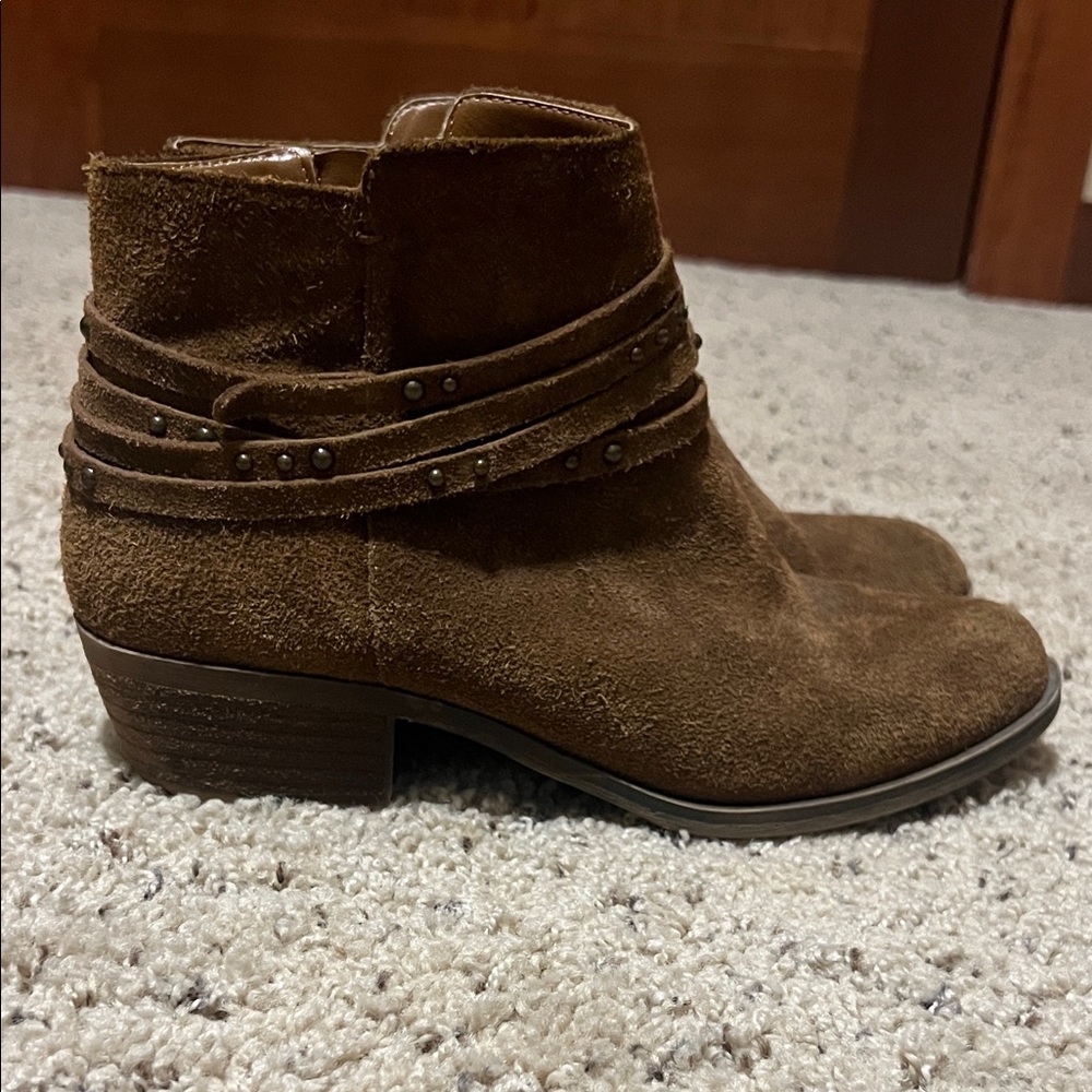 Kensie Brown Ankle Booties with Strap Detail. Size 8.